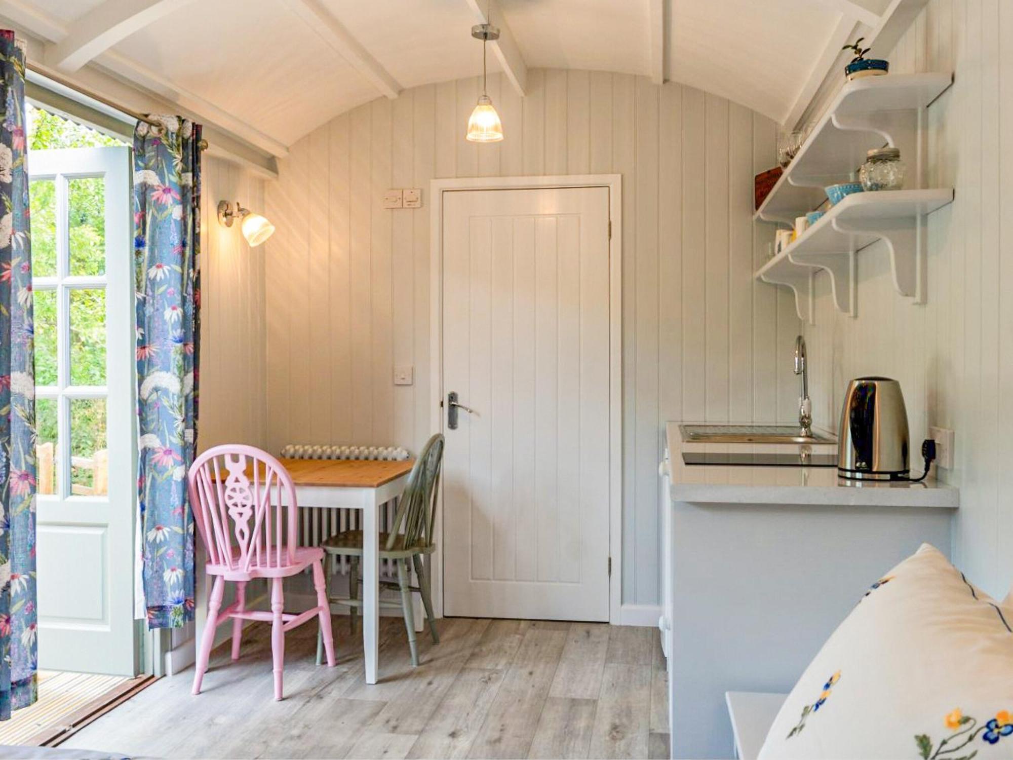 Fig Tree Shepherds Hut Bridport Buitenkant foto